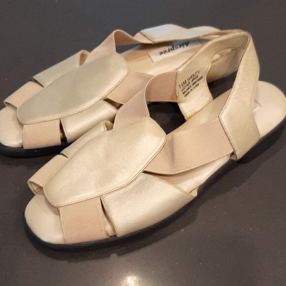 Airspree Shout 2 Cream Leather Sandals - Picture 4 of 8
